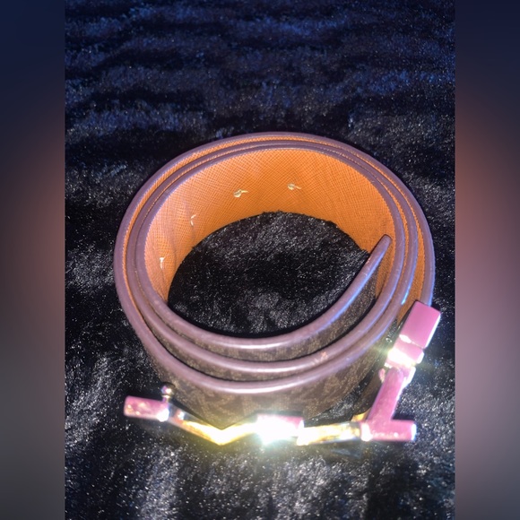 Michael Kors Belt - Picture 6 of 8